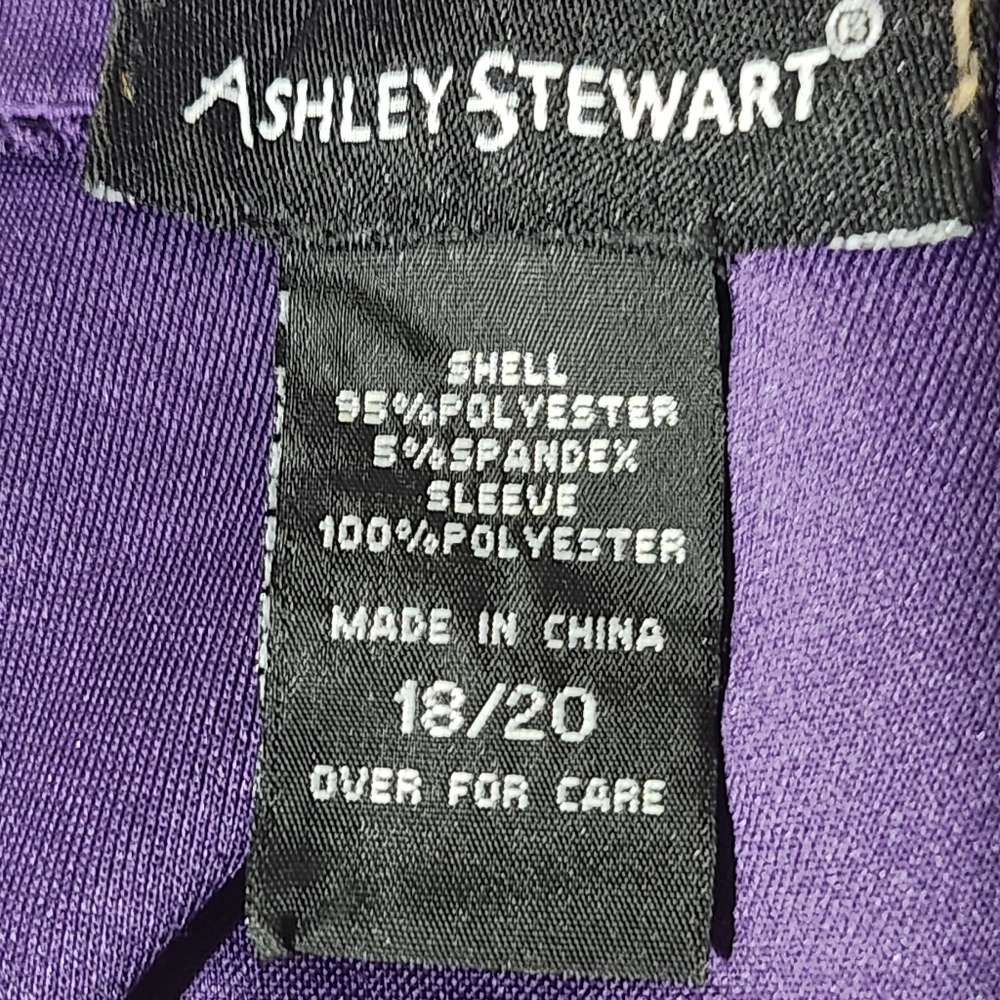 Purple Long Sleeve Puff-Sleeve Dress - Picture 6 of 7
